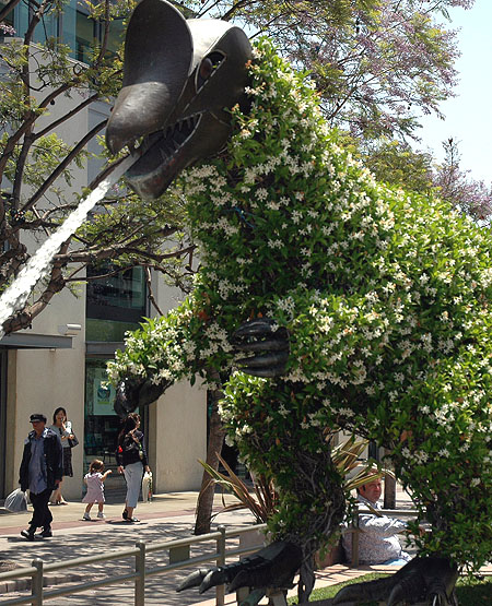 Topiary Dinosaur of Santa Monica