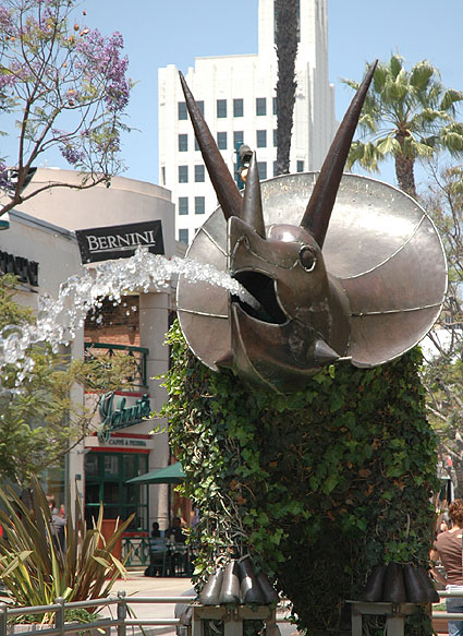 Topiary Dinosaur of Santa Monica