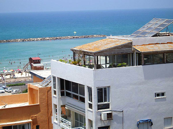 South Tel-Aviv, May 31, 2006
