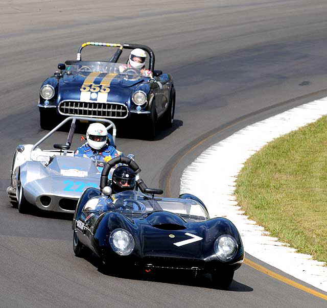 Dudley Cunningham (1959 Lotus 15) leads 1959 Peyote MK II and 1957 Corvette